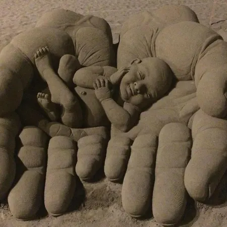 Daire Castle Garden Flat